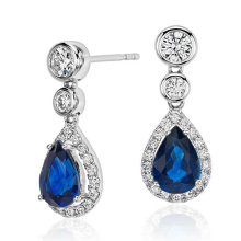 Sapphire e Diamond Pear Dangle Earrings em 18k White Gold (7X5mm)